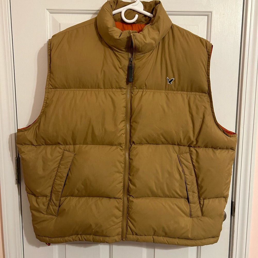 American Eagle Puffer Vest